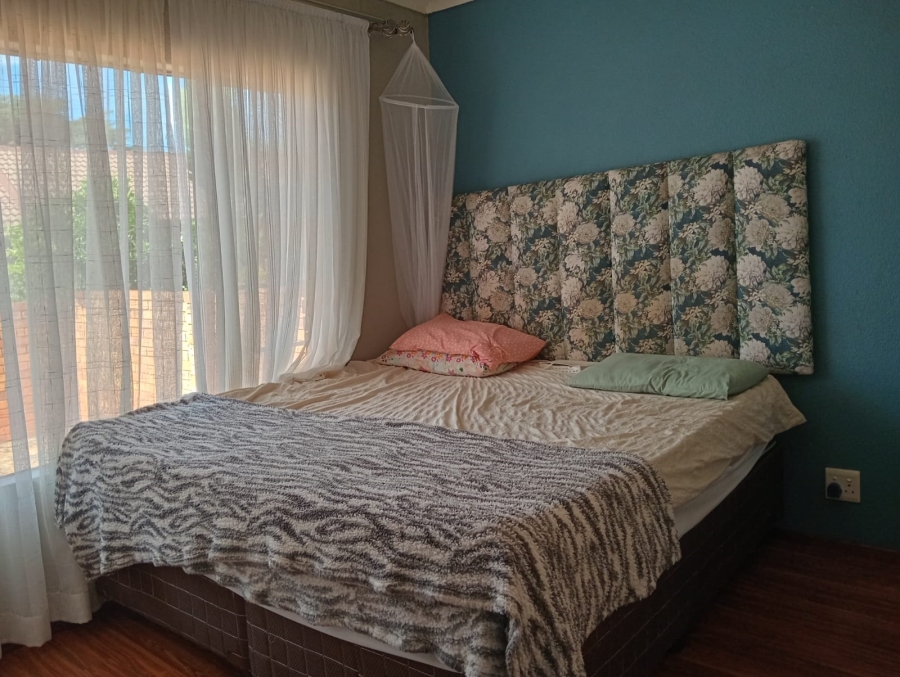 3 Bedroom Property for Sale in Safari Gardens North West